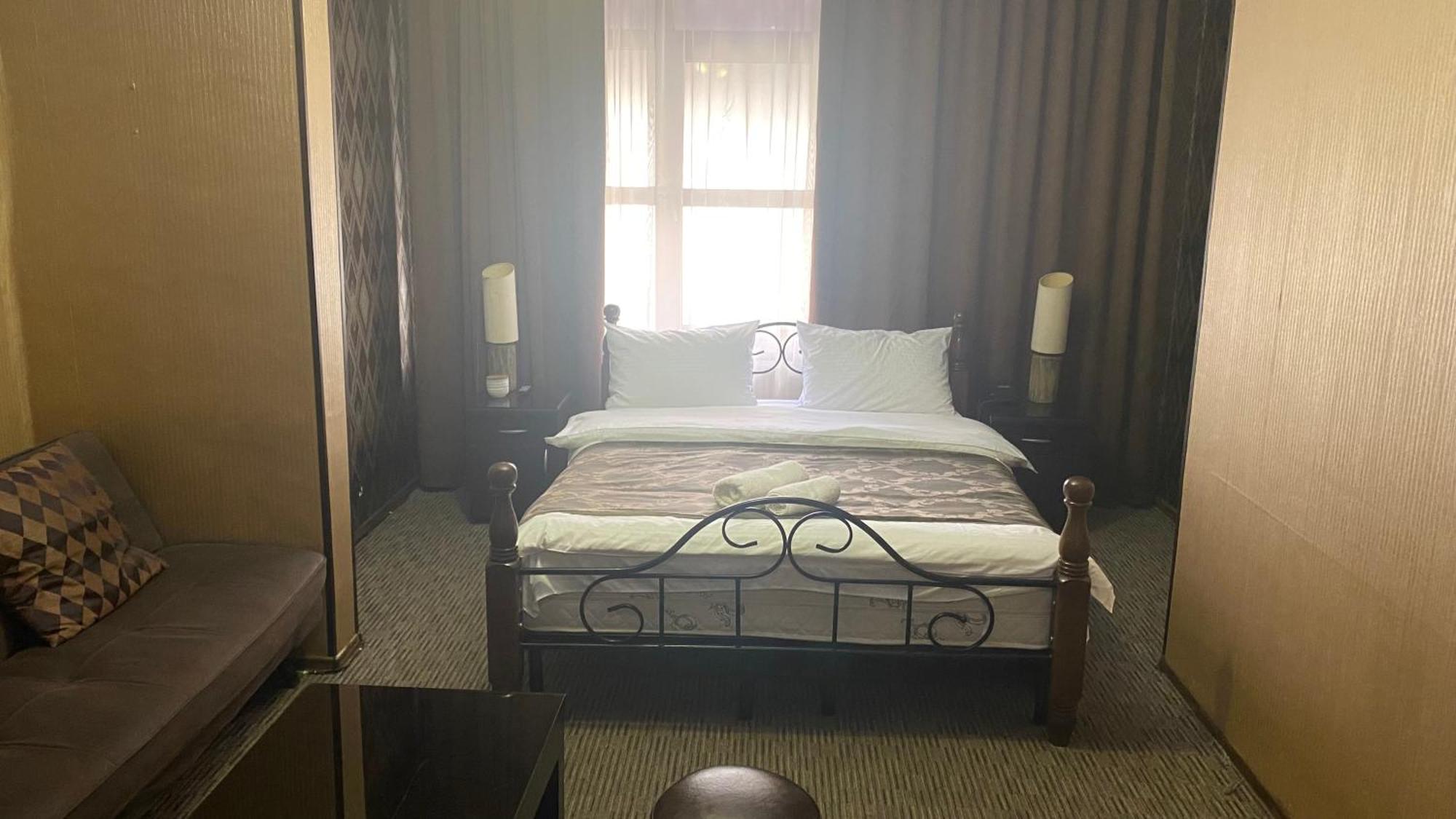 Hotel Old Rustaveli Tbilisi Bagian luar foto